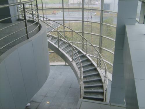 钢结构旋转楼梯的建造原理